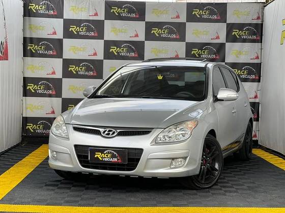 HYUNDAI I30 2.0 MPFI GLS 16V GASOLINA 4P AUTOMÁTICO HYUNDAI I30 2.0 MPFI GLS 16V GASOLINA 4P AUTOMÁTICO